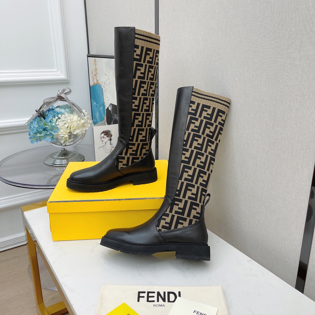 F**di Boots 02