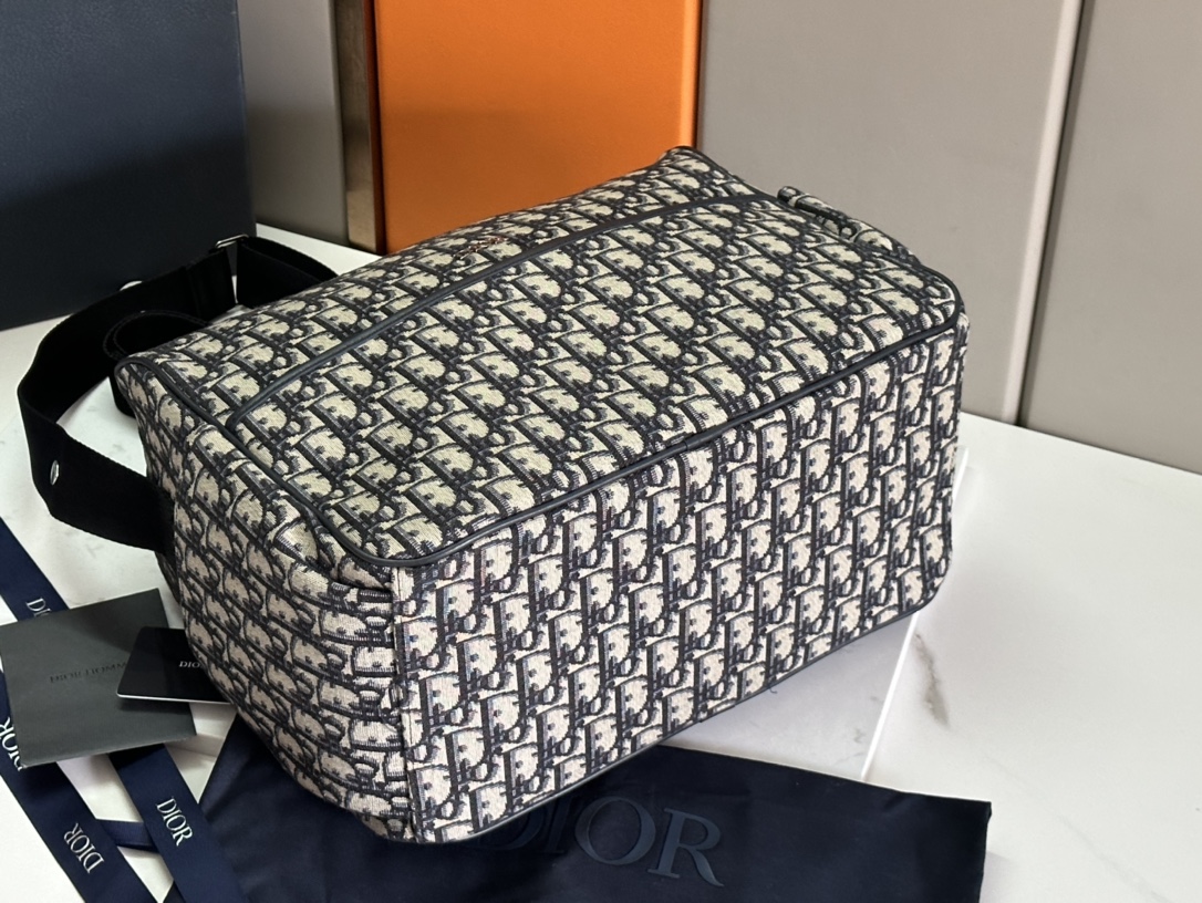 Bagsaa D10r Changing Bag Blue D10r Oblique Canvas