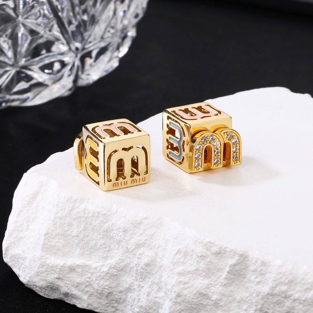 bagsaaa M1v M1v earrings 03