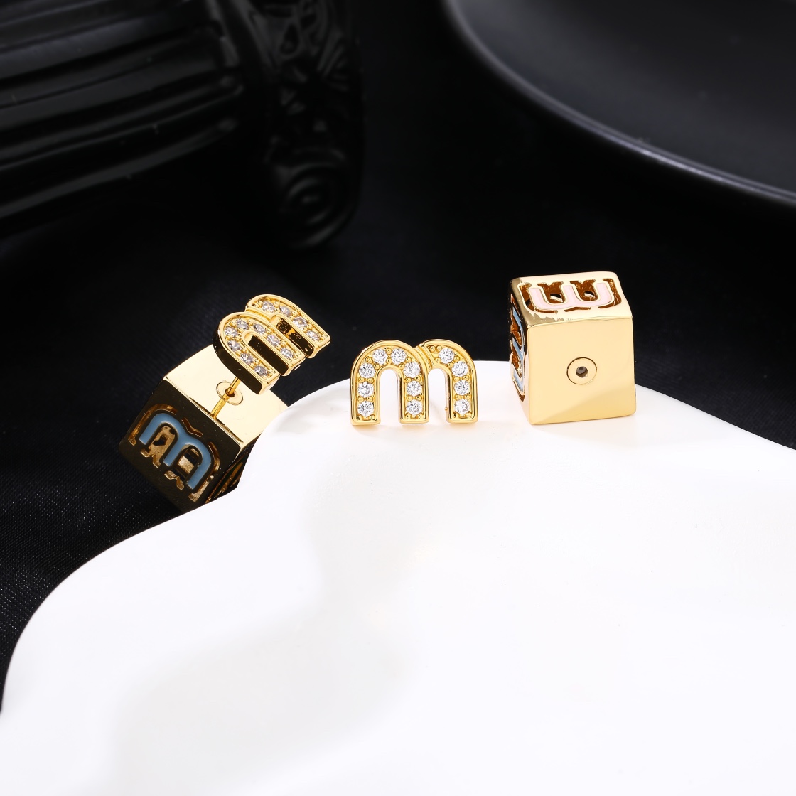 bagsaaa M1v M1v earrings 03