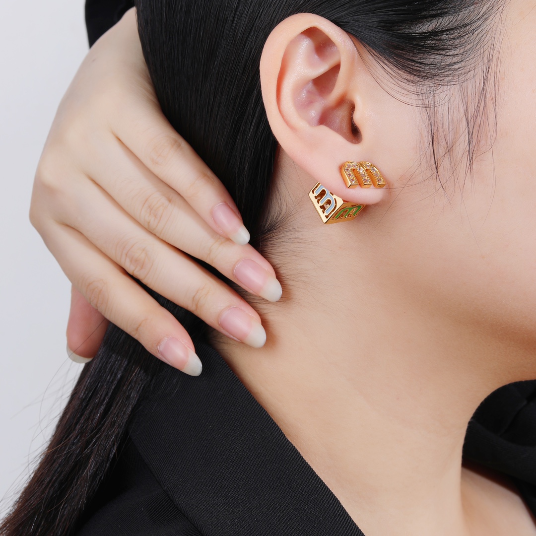 bagsaaa M1v M1v earrings 03